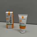 La Roche-Posay Anthelios Clear Skin Sunscreen Dry Touch SPF 60, Oil Free Sunscreen For Face, Oil Absorbing, Broad Spectrum SPF + Antioxidants, Non-Greasy, Oxybenzone Free, Travel Size (1.7 Fl Oz))