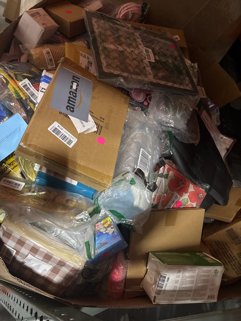 Pallet of Appears New Small Items