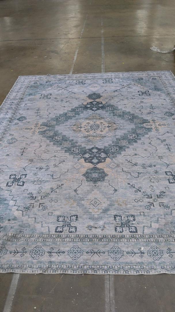 Area Rug Blue With Fancy Design 9x12 Feet