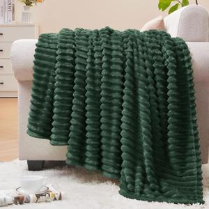 BEDELITE Fleece Throw Blanket for Couch  3D Ribbed Jacquard Soft and Warm Decorative Fuzzy Blanket  Cozy, Fluffy, Plush Lightweight Emerland Green Throw Blankets for Bed, Sofa, 50x60 inches