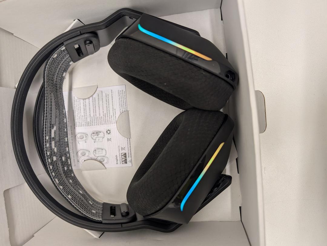 Logitech G733 Lightspeed Wireless Gaming Headset, Suspension Headband, Lightsync RGB, Blue VO!CE Mic, PRO-G Audio Black, Gaming Headset Wireless, PC, PS5, PS4, Switch Compatible
