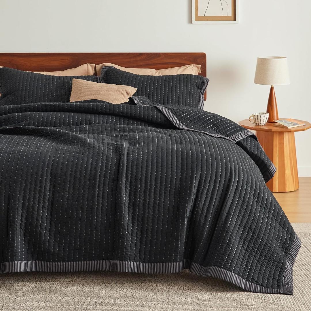 Bedsure Black Quilts King Size - King Quilt Bedding Set Bedspread Coverlet, Lightweight Corduroy Pattern Bedspread, 3-Piece Set with 106"x96" Coverlet & 2 Pillow Shams, All-Season Soft Microfiber (09 - Black (Striped Border))