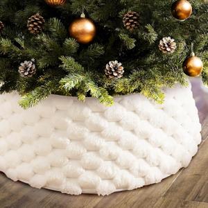 Christmas Tree Collar, 28 Inches Luxury Plush White Tree Skirt with Metal Stand for 6FT Trees, Boho Christmas Decor Xmas Tree Ring Holiday Home Party Decorations