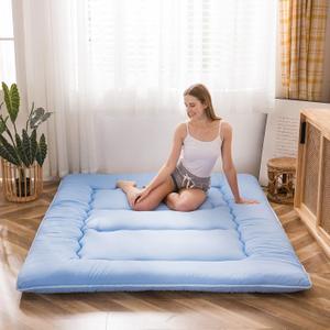 MAXYOYO Japanese Floor Mattress Futon Mattress, Thicken Sleeping Pad Foldable Roll Up Floor Futon for Adults Tatami Mat Dormitory Lounger, Dusty Blue, Queen Size