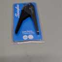 Swingline 1 Hole Punch, 20 Sheet Capacity Hole Puncher, Low Force Plier Paper Punch, Black & Silver (74017)