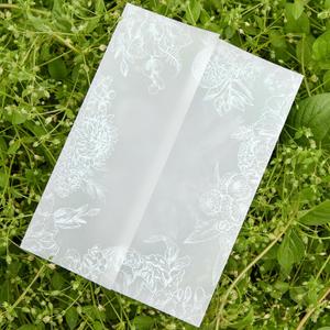 60 Sheets Pre-Folded Vellum Jackets for 5x7 Invitations,White Floral Vellum Paper 5x7 Jackets,Translucent Invitation Sleeve Wraps Floral Paper Envelope Liners for Wedding Baby Shower Invitations Cards