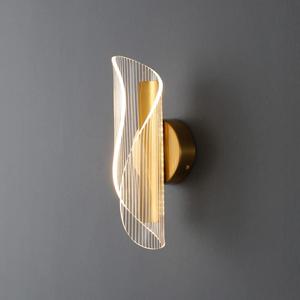 LITFAD Geometric LED Wall Sconce Modern Creative Wall Lights Metal 1 Light Sconce Light in Gold Finish for Bedroom Restaurant Hotel - 110V-120V 10W Gold Warm Light
