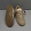 UGG Unisex-Child T Lowmel 6