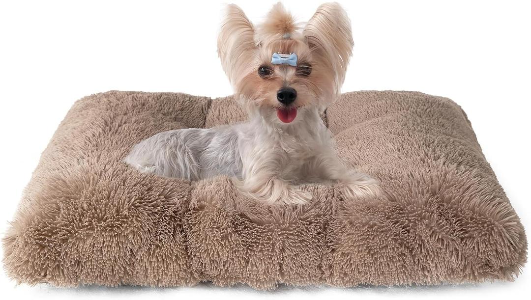 EHEYCIGA Fluffy Dog Crate Bed for Small Dogs, Plush Faux Fur Crate Pad, Calming Anti Anxiety Small Dog Bed, Washable Soft Warm Mat with Non-Slip Bottom, Camel (23.6 x 17.5)