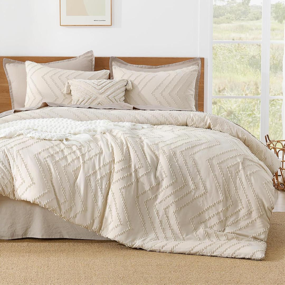 Litanika Alaskan King Comforter Set 128x120 Beige, 3 Pieces Oversized Super King Plus Size Boho Tufted Bedding Comforter Sets, Fluffy Bed Set