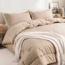 King Comforter Set, Fluffy Tan Gingham Plaid Bedding, 3 Pieces | Soft & Lightweight, 1 Comforter & 2 Pillow Shams, Modern Farmhouse Style, All Season, Vintage Charm, Machine Washable