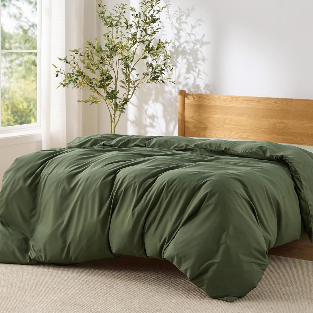 Bedsure Duvet Cover King - Only Includes 1 Duvet Cover (104"x90"), Hotel Luxury Soft Double Brushed All Season Bedding for Kids & Adults, Zipper Closure, Olive Green (No Comforter, No Pillow Shams)