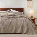 Bedsure Quilts King Size - Lightweight Bedspreads King Size with Basket Weave Pattern, Soft Quilt Bedding, Taupe Comforter Coverlet for All Seasons (106" x 96")