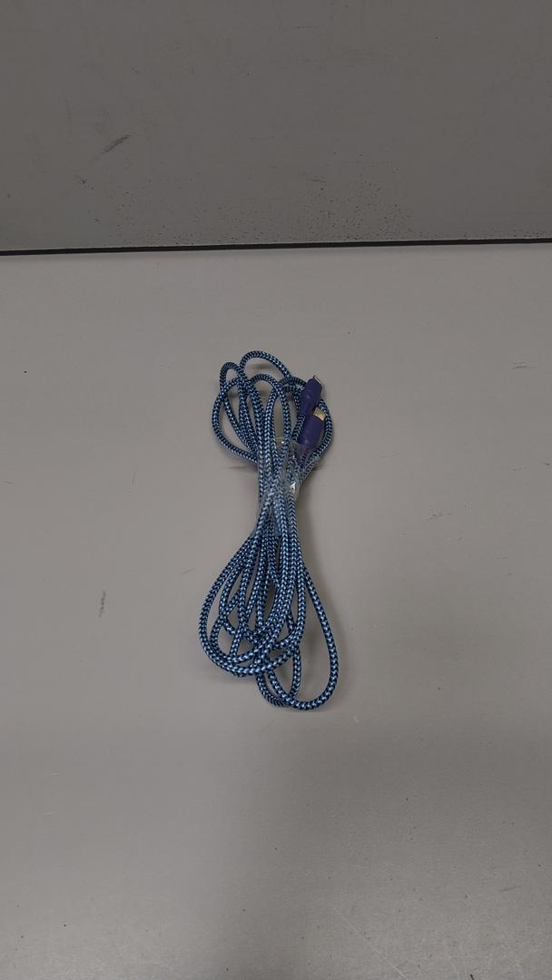 USB C to Lightning Cable