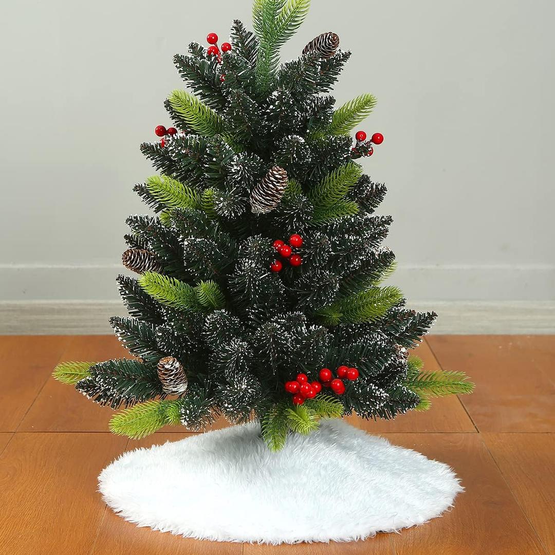 Sattiyrch Small Christmas Tree Skirt 18in, Faux Fur White Xmas Small Tabletop Christmas Tree Skirt (White Faux Fur, 18in)