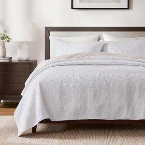 Madison Park Quebec Quilt Set - Luxurious Damask Stitching Design, Cotton Filled Lightweight Coverlet Bedspread Bedding, Shams, Twin/Twin XL(68"x90"), White 2 Piece