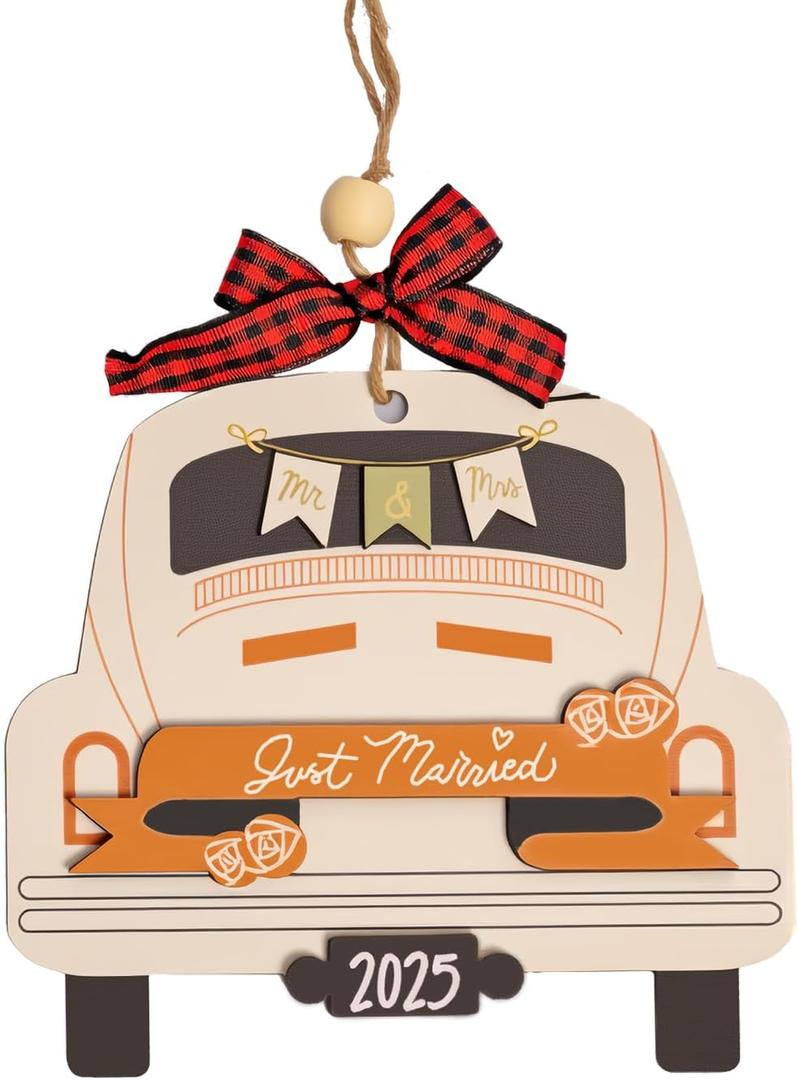 2 x 2025 Just Married Ornament, Mr and Mrs Wedding Gifts for Couples, Wooden Hanging Newlywed Decoration, Bride and Groom First Christmas Married Ornament, Bridal Shower Gift (Orange 2025)