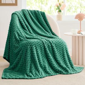 BEDELITE Fleece Throw Blanket for Couch & Bed - 3D Jacquard Decorative Dark Green Blanket, Super Soft and Cozy Warm Fuzzy Blanket All Seasons Suitable, 60x80Inches
