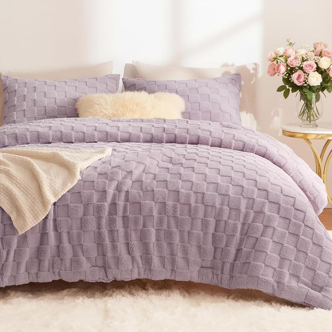 CozyLux Fleece King Comforter Set Light Purple,Super Soft & Warm Fluffy Bedding with Checkered Pattern,Luxury Fuzzy Heavy Bed Set for Winter,3 Pieces,1 Comforter and 2 Pillowcases
