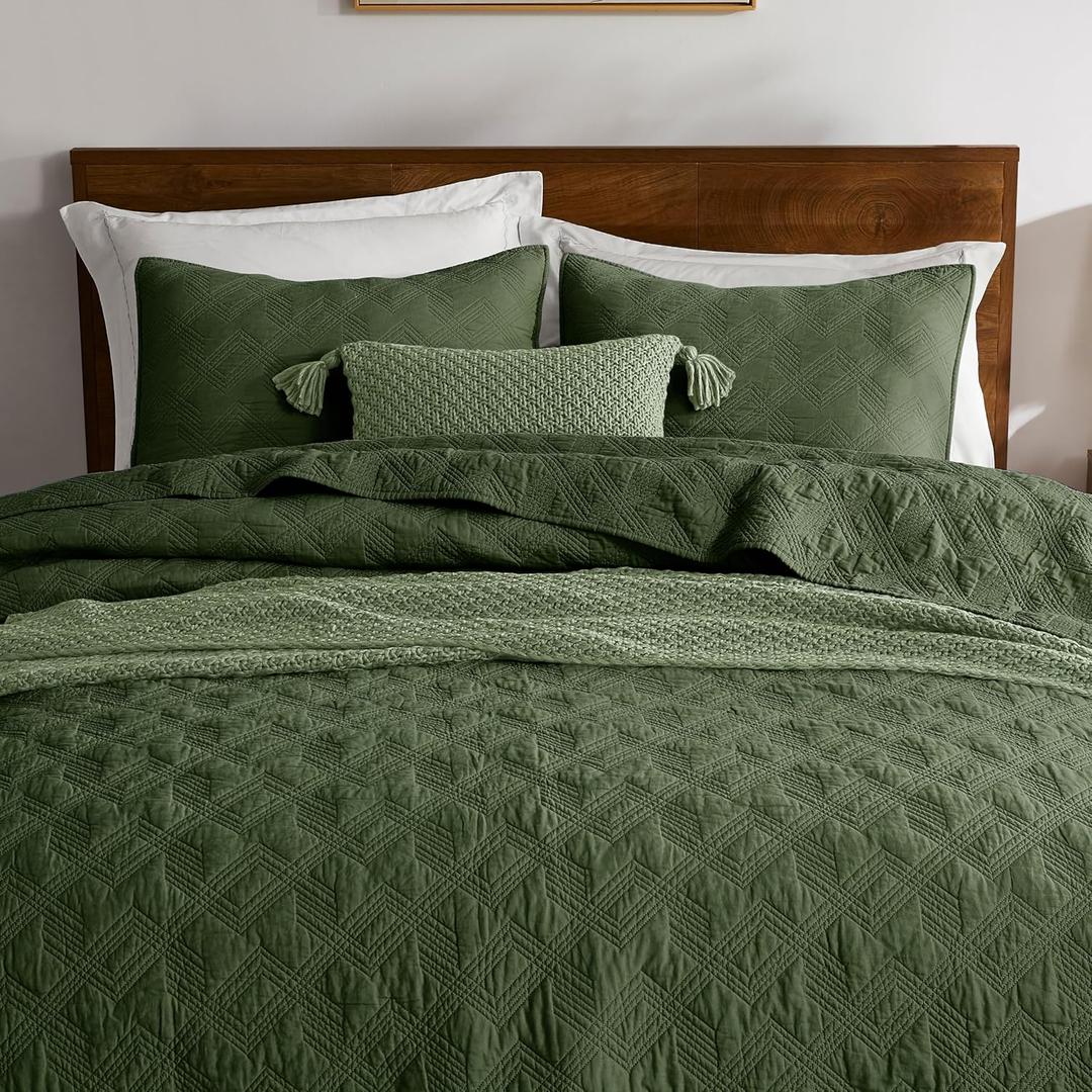 WDCOZY 100% Cotton Queen Size Quilt Set - Olive Green Pre-Washed Soft Lightweight Modern Bedspread, Farmhouse Country Rustic Coverlet, Textured Like Linen, Shabby Chic Gauze Bedding, 3 Pieces (Full/Queen (90"x96"))