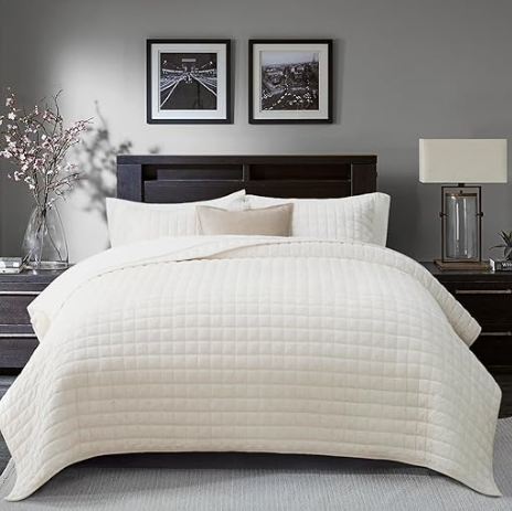 RECYCO Velvet Quilt Set 80 in x 92 inLuxurious Soft Quilted Bedding Sets, Lightweight Velvet Comforter for All Season, Channel Bedspread Coverlet,, Light Sand