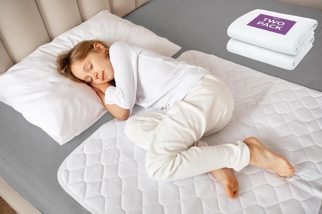Lynmark 2X Toddler Potty Training Bed Pads - Soft Waterproof Bedwetting Pee Protector Mat for Kids - Multi-Layer Non-Slip Washable Incontinence Mattress Sheet Absorbs Up to 2000ml - 33" x 27", White (Small Single (2 Pack)
