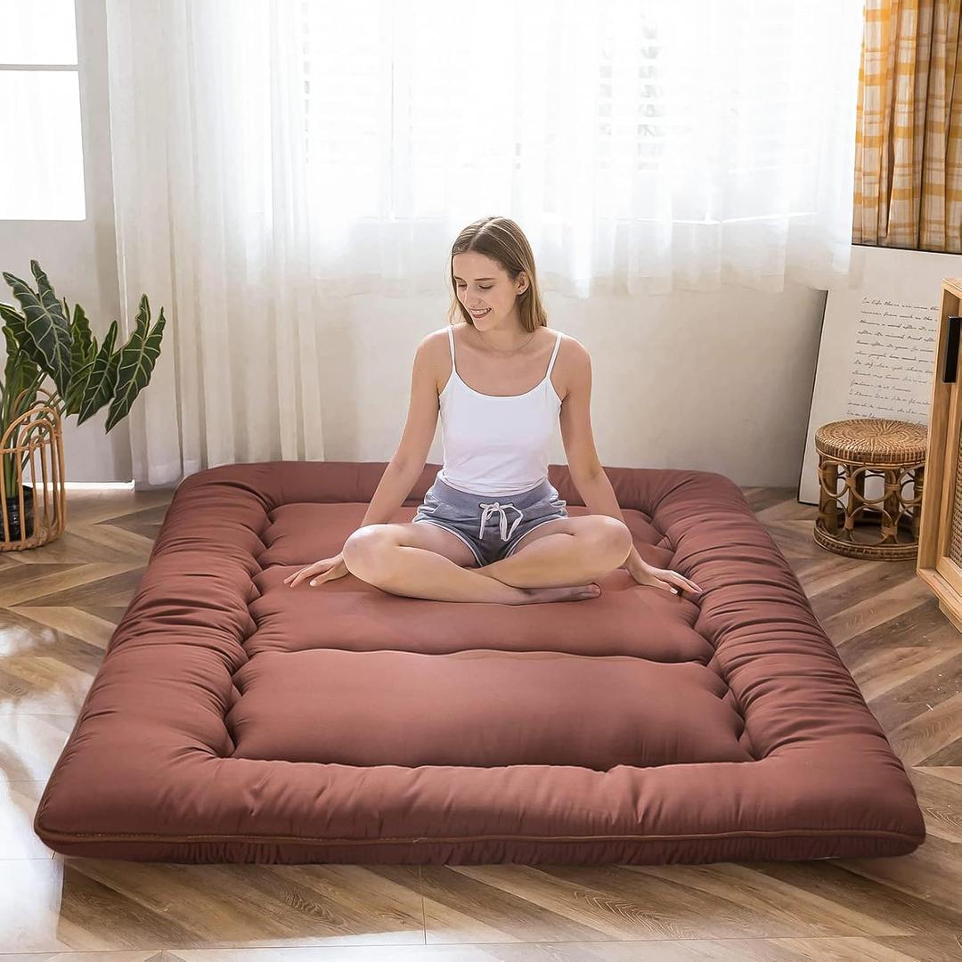 MAXYOYO Japanese Floor Mattress Futon Mattress, Thicken Tatami Mat Sleeping Pad Foldable Roll Up Mattress Boys Girls Dormitory Mattress Pad Kids Floor Lounger Couches and Sofas, Coffee, Twin Size