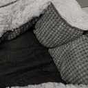 INVENHO Medium Dog Beds for Medium Dogs Washable, Rectangle Dog Bed Medium Size Dog, Orthopedic Dog Bed, Warming Soft Calming Sleeping Puppy Bed Durable Pet Bed with Anti-Slip Bottom M(30"x24"x9") (Grey)