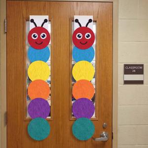 2 x 2 Pcs Cartoon Caterpillar Classroom Door Window Cover Back to School Door Curtain Classroom Decor Caterpillar Shape Blackout Curtains for Kindergarten Daycare Primary School Teachers Office Decor, 5.9"W x 8.3"L
