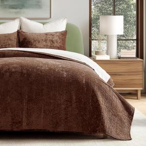 EVERGRACE Velvet Quilt Set King Size, Luxurious Soft Quilted Bedding Sets, Lightweight Velvet Comforter for All Season, Striped Channel Bedspread Coverlet with 2 Shams, Red Rust Brown