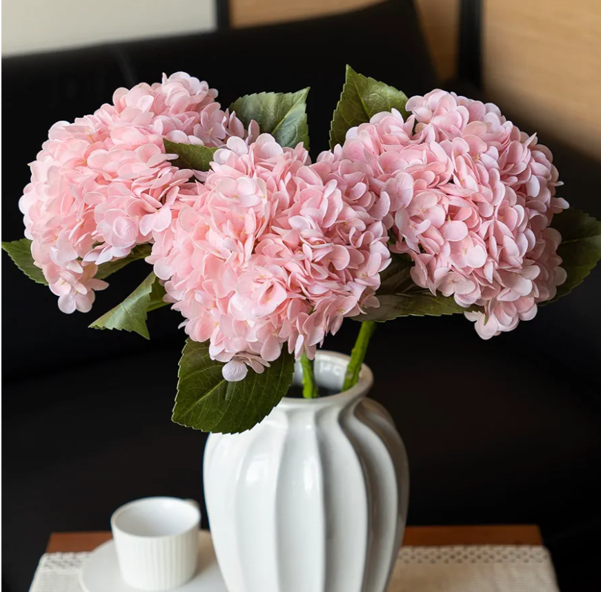 Fake Pink Hydrangea Artificial Flowers Bouquet 3pcs Real Touch Silk Fake Hydrangeas Heads with 176 Petals and Stems Faux Hydrangeas Blush Flowers for Table Centerpieces Party Floral Arrangements