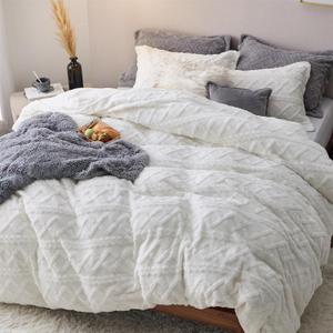 Bedsure Fluffy Flannel Duvet Cover Set - Faux Fur Comforter Cover Queen Size, White Warm Plush Bedding for Winter, 3-Piece Set with Zipper Closure (90"x90") and 2 Pillow Shams