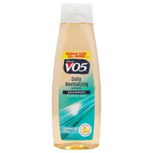 Alberto VO5 Daily Revitalizing Shampoo - Moisturizing Shampoo with Biotin - For All Hair Types - WIth 5 Oils and 5 Vitamins for Healthy Hair - 15 oz