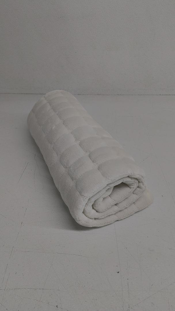 Mat Cream 35"/35"