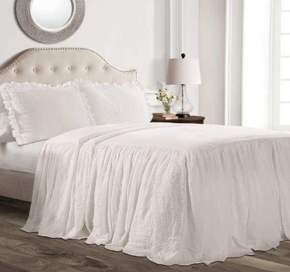 Lush Decor Ruffle Skirt Bedspread Set - 3-Piece Luxurious Farmhouse Bedding - Elegant Ruffle Detail - Timeless Style - Soft Lightweight Sheets - King, White