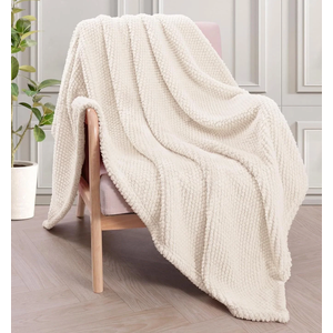 Extra Large Fuzzy Throw Blanket for Couch, 50x70 Inch Fluffy Warm Soft Jacquard Blankets for All Season, Lightweight and Cozy, Ivory