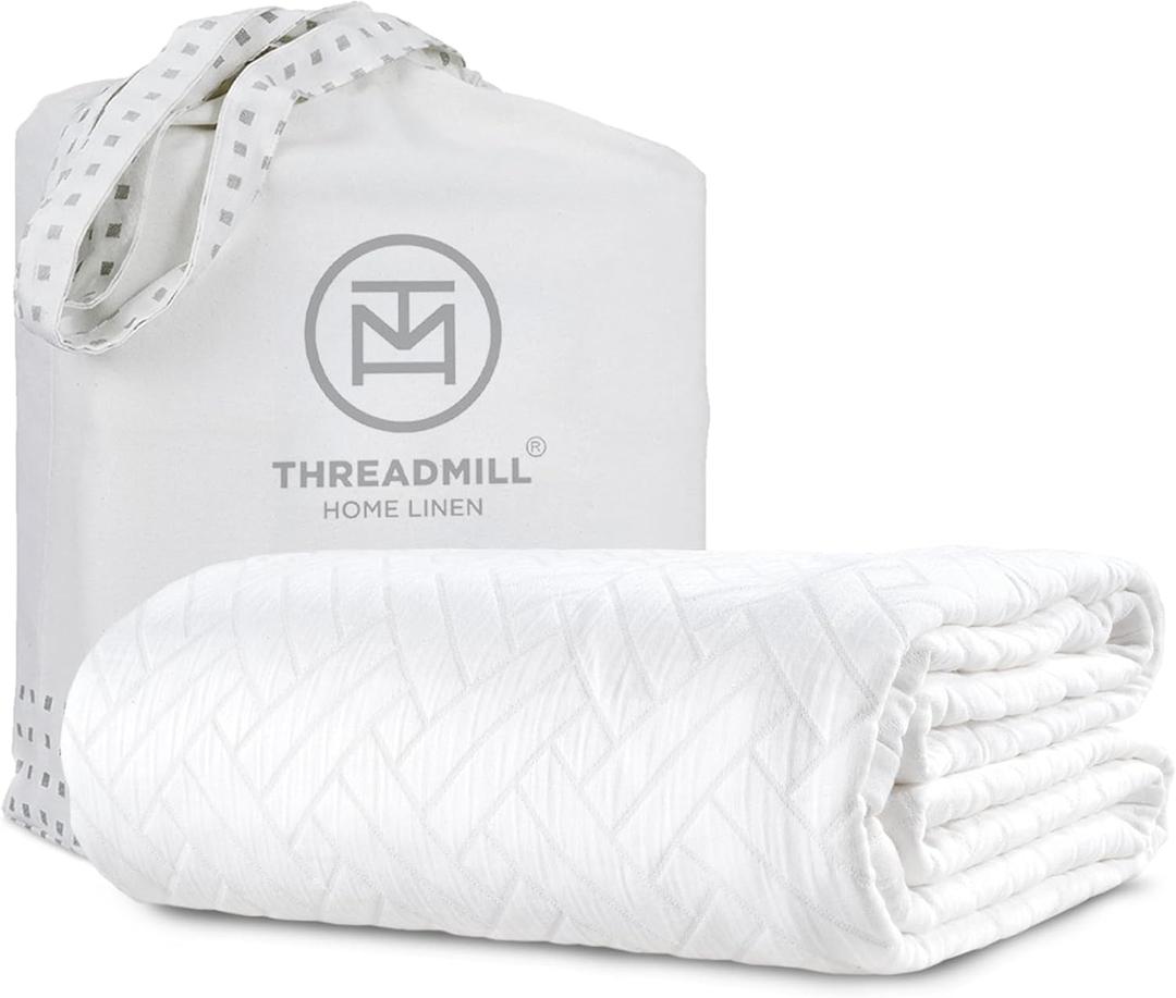 Threadmill Luxury Cotton Blankets for King Size Bed | All-Season Cozy 100% Cotton King Blanket | Criss Cross Jacquard Soft & Lightweight Coverlet fits California King Size Bed, 104x92 | White