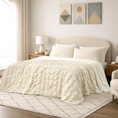 Cozy Bliss Cooling Comforter Seersucker Plaid King Size, Q-Max 0.45 Lightweight Cooling Blanket, Breathable Silk Smooth Summer Bedding Quilt for Hot Sleepers Night Sweats Khaki