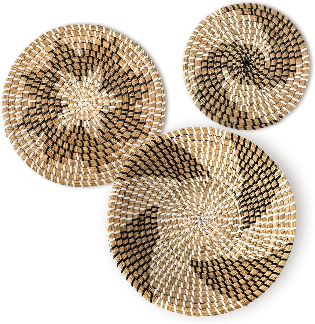 Glenmal 3 Pcs Boho Wall Basket Decor Decorative Bulrush Woven Basket Wall Decor Art Farmhouse Handmade Hanging Baskets with African Design for Living Room Display Table Settings Kitchen Home(Classic)
