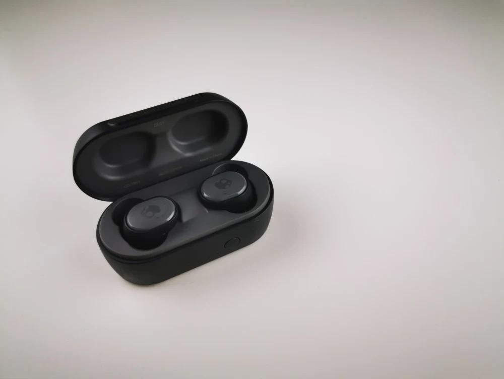 Skullcandy Sesh ANC XT in-Ear Noise Canceling Wireless Earbuds, 48 Hr Battery, IP67 Waterproof, Microphone, Works with iPhone Android and Bluetooth Devices - True Black