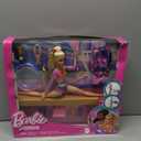 Barbie Gymnastics Doll & Accessories, Playset with Blonde Fashion Doll, C-Clip for Flipping Action, Balance Beam, Warm-Up Suit & More