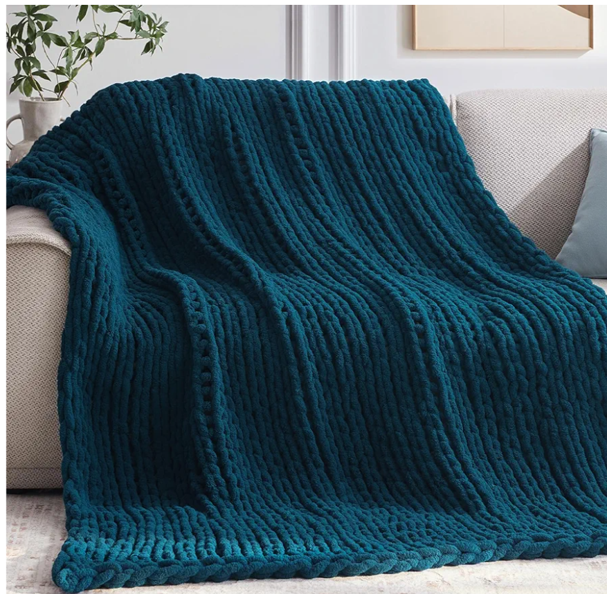 Negwoo Chunky Knit Throw Blanket, 50''*60'' Knitted Throw Chenille Yarn for Bed Couch, Handmade Peacock Blue Crochet Big Thick Blanket, Machine Washable Cute Comfy Blanket for Home Decor