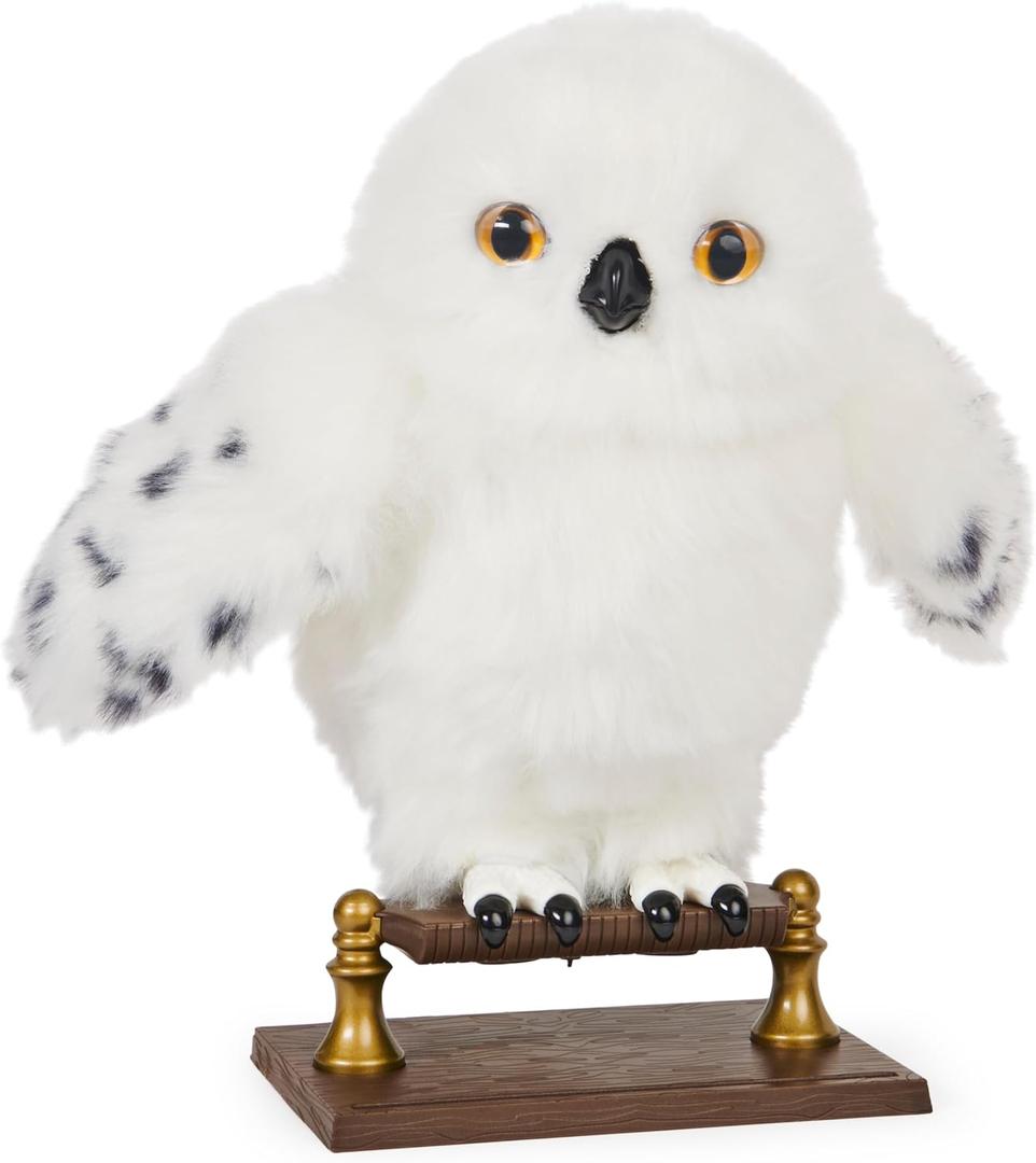 Wizarding World Harry Potter, Enchanting Hedwig Interactive Owl with Over 15 Sounds and Movements and Hogwarts Envelope, Kids Toys for Ages 5 and up, One Size