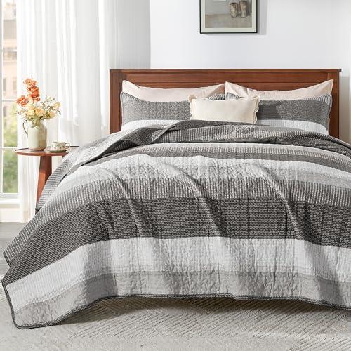 Andency Oversized King Quilt Bedding Set, 120x98Inch Dark Grey Stripe Super King Bedspread Coverlet 3 Pieces, Soft Lightweight Patchwork Quilted Bed Set for All Season (1 Quilt, 2 Pillowcases)