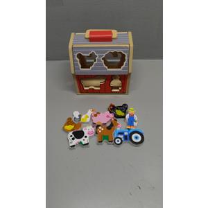 Melissa & Doug Take-Along Wooden Toy Barn, 9 Pc Portable Toddler Playset with Farm Animals & Pop-Up Roof, Preschool Learning Toys for Girls & Boys 2+