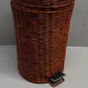 CUTMKGK Rattan Round Foot Pedal Trash Can with Lid,Kitchen Wicker Garbage Can Bedroom Retro Office Silent Handwoven Wastebasket (Dark Brown, 12L)