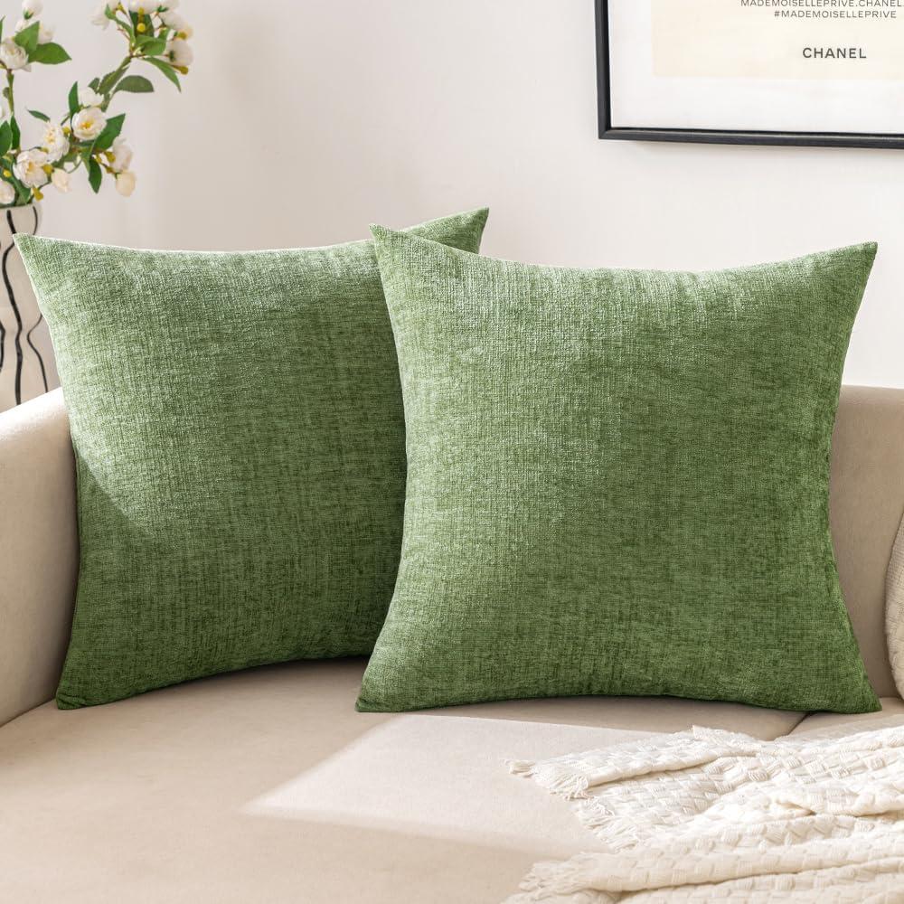 EMEMA 20"x20" Inch Pillow Covers Set of 2 Soft Chenille Throw Pillow Covers Decorative Couch Square Pillow Covers Modern Solid Dyed Pillowcases for Sofa Bed Green 50x50cm(Only Covers)