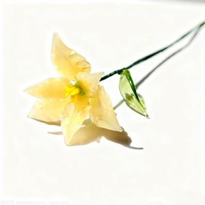 Crystal Birthday Flowers Gift Set, Handmade Glass Roses in Gift Box for Women, Mothers Day, Valentine's Day Gifts for Her, Home Desk Decor (March: Daffodils)