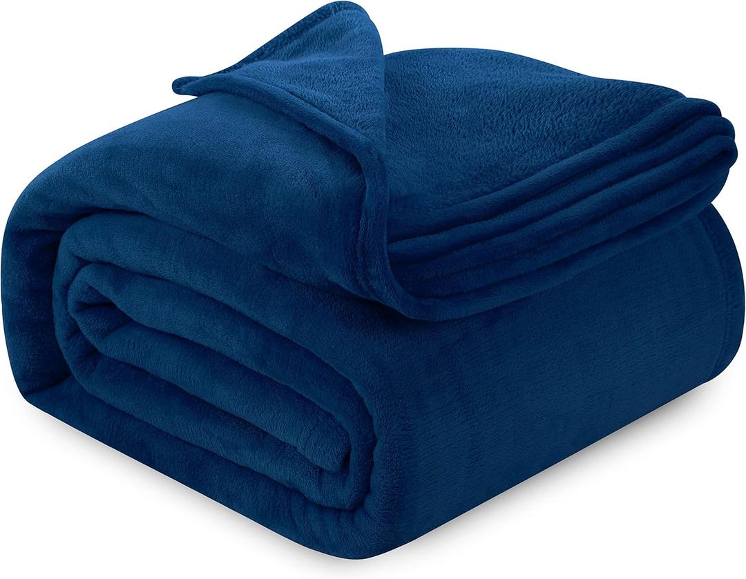 Utopia Bedding Navy Fleece Blanket King Size Lightweight Fuzzy Soft Anti-Static Microfiber Bed Blanket (90x102 Inch)