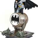 Paladone Batman Figurine Light - Officially Licensed DC Super Heroes Decor and Gift, Collectible Display Lamp Must Have for DC Comic Fans, USB Powered 27 LED Light